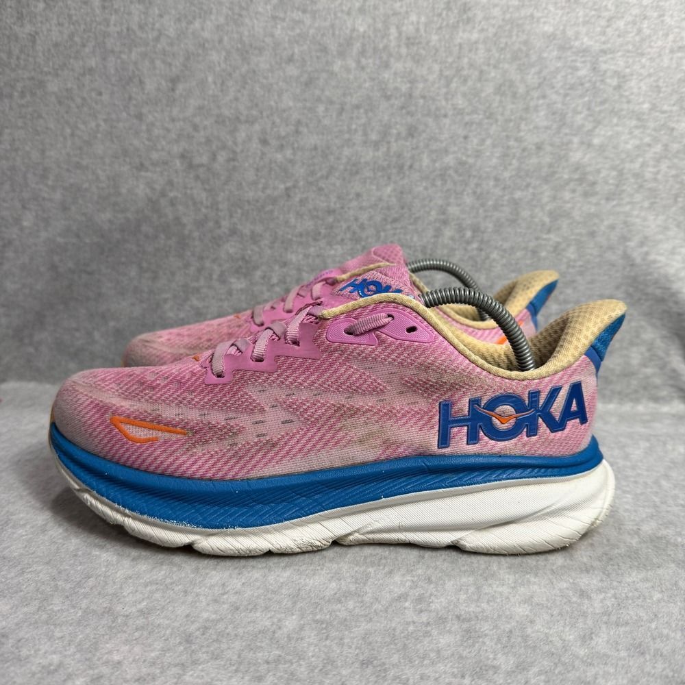 Hoka Clifton 9 Womens Shoes Size 7.5 Pink & Blue Running Sneakers 1127896 CSLC